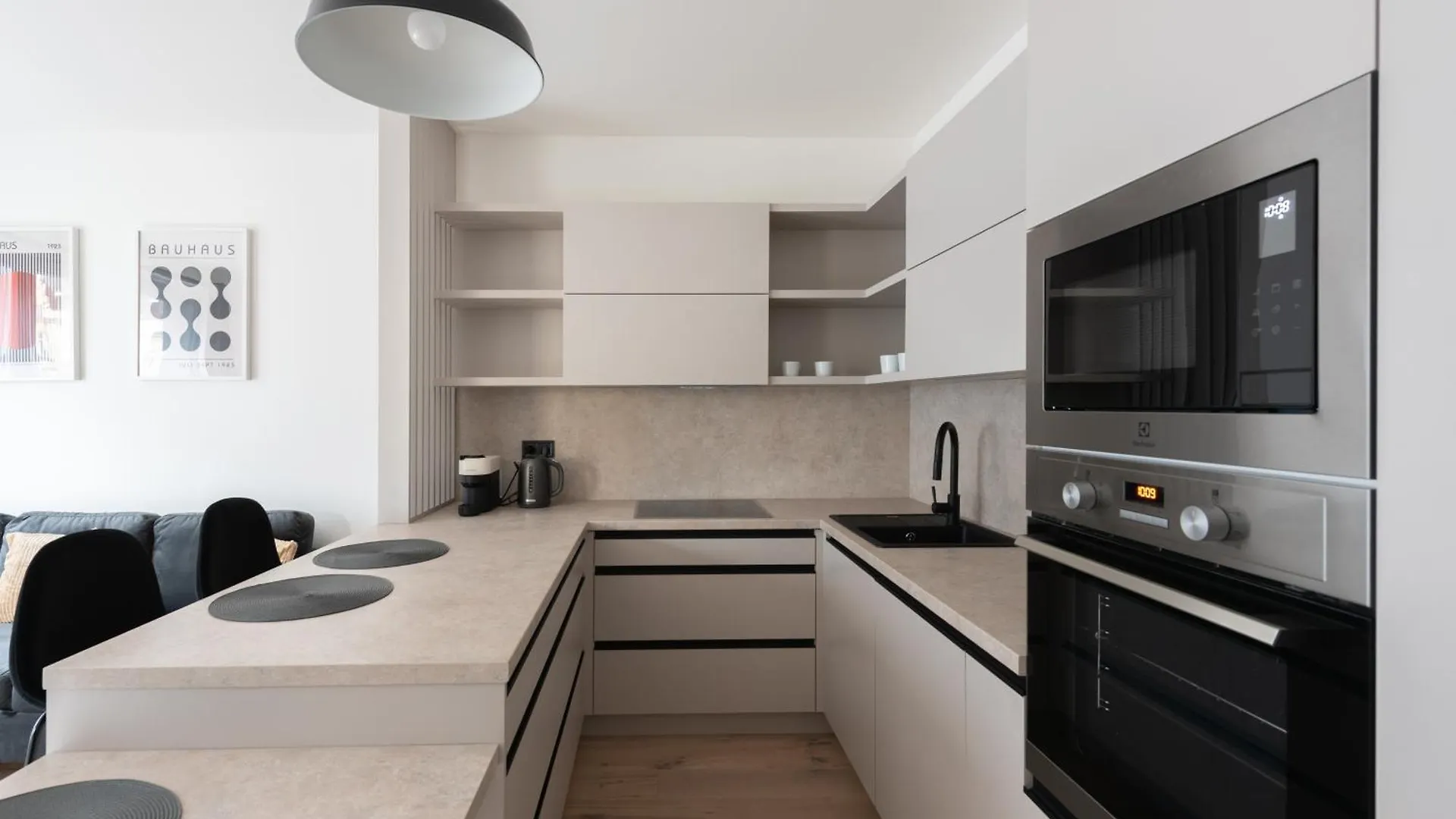 Jay Apartments Praga Czechy